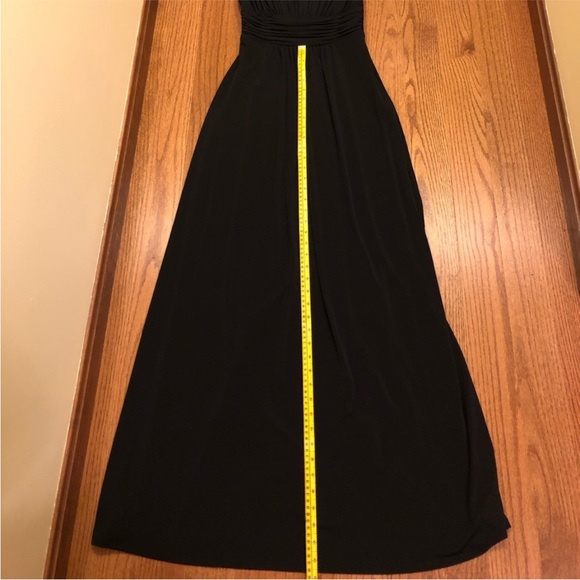 Floor length gown - Picture 5 of 7